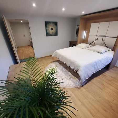 Apartamento Sur Le Chemin Du Cens Orvault Exterior foto